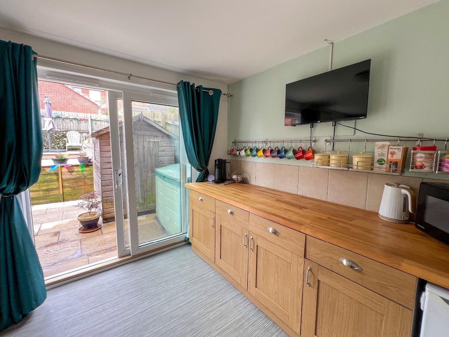 Longacres, Brackla, Bridgend County Borough, CF31 2DE